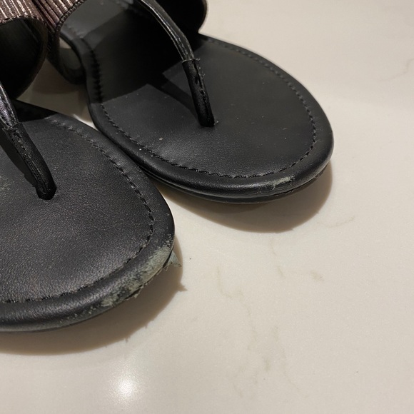 Calvin Klein Size 7.5 Slip On Sandals - Picture 2 of 6